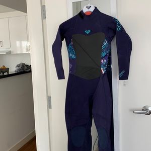 Roxy wetsuit